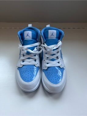 Jordan Kids' High-Top Sneakers in White and Light Blue